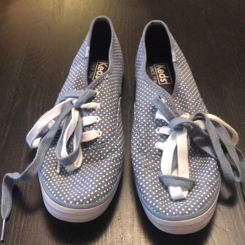 Never worn Blue Dot Keds